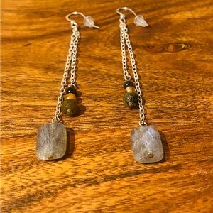 Women’s silver and natural stones Dangle Earrings labradorite and Amethyst